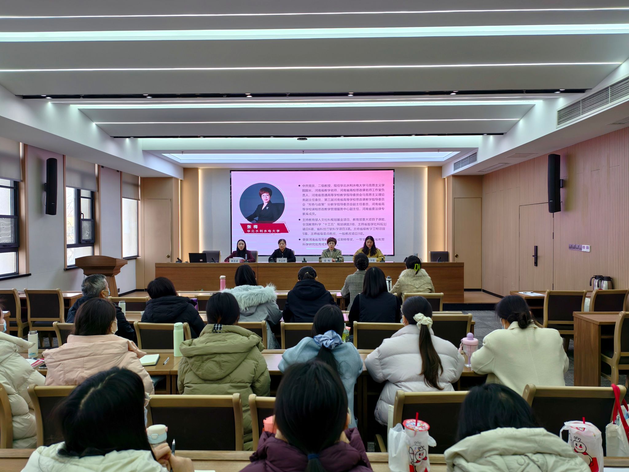 谈球吧体育app下载