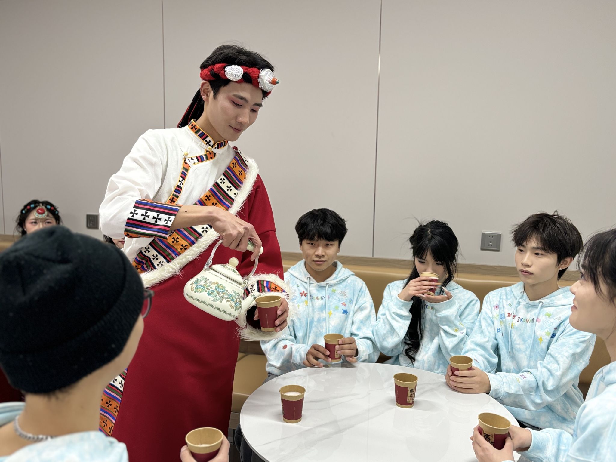 谈球吧体育app下载