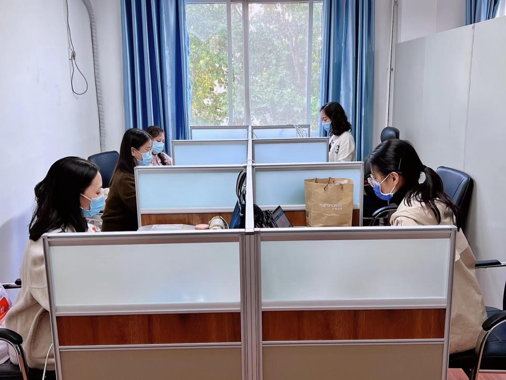 谈球吧体育app下载
