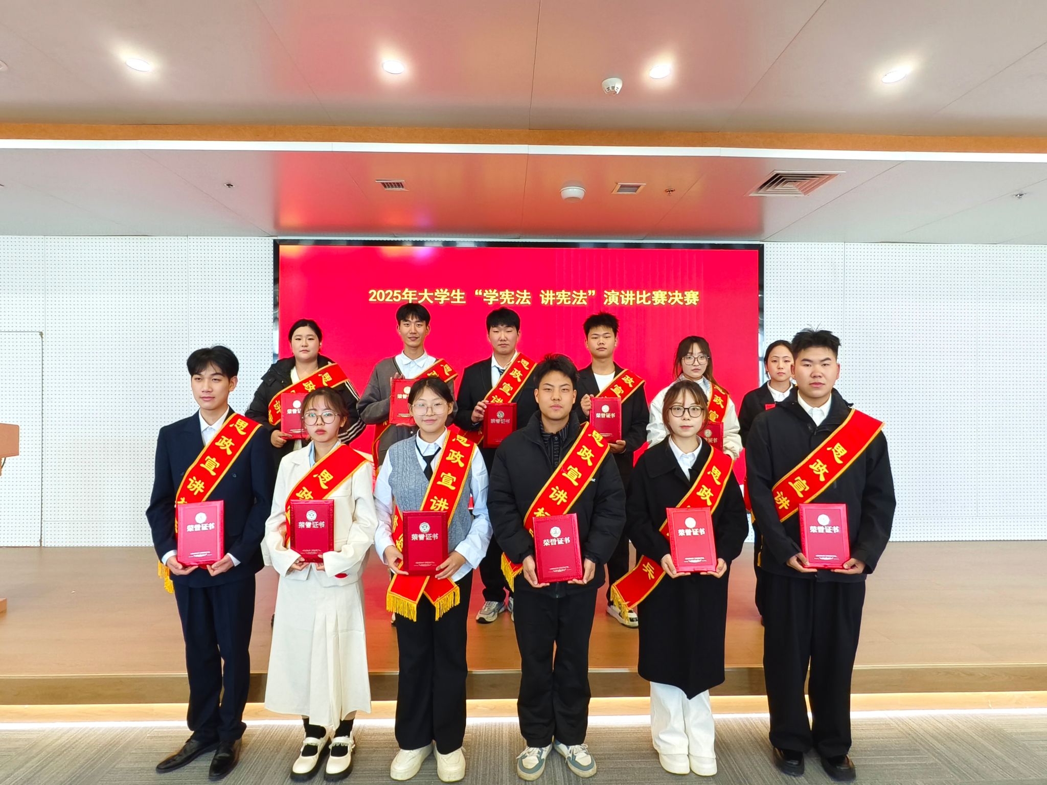 谈球吧体育app下载