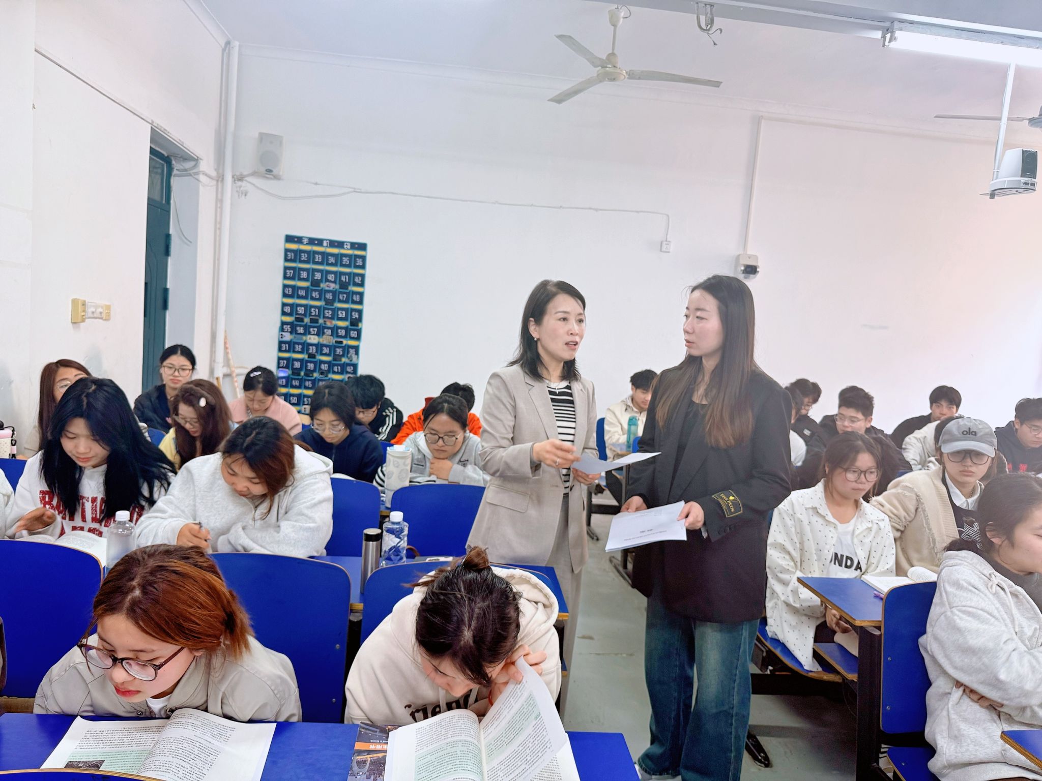 谈球吧体育app下载