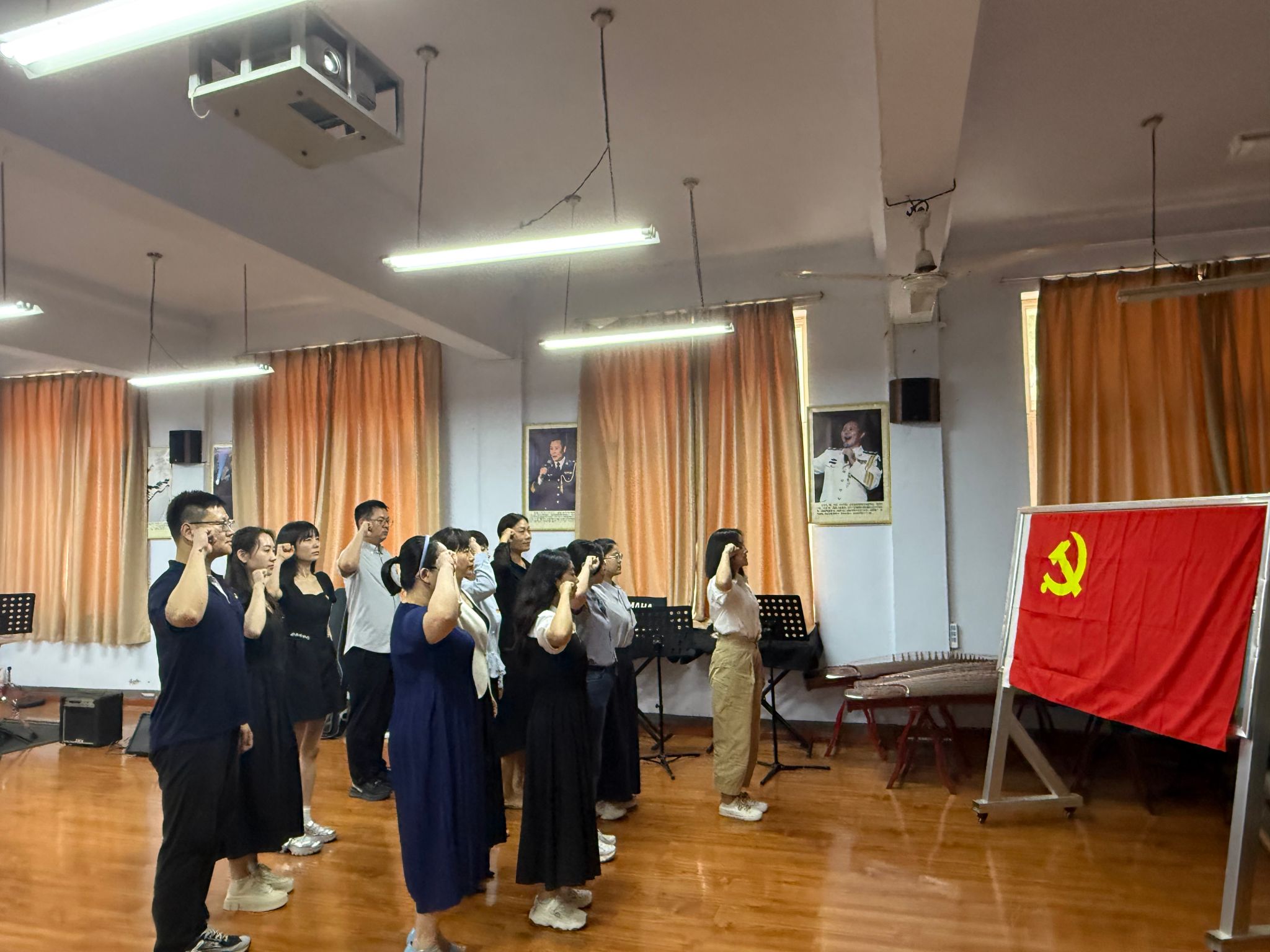 谈球吧体育app下载
