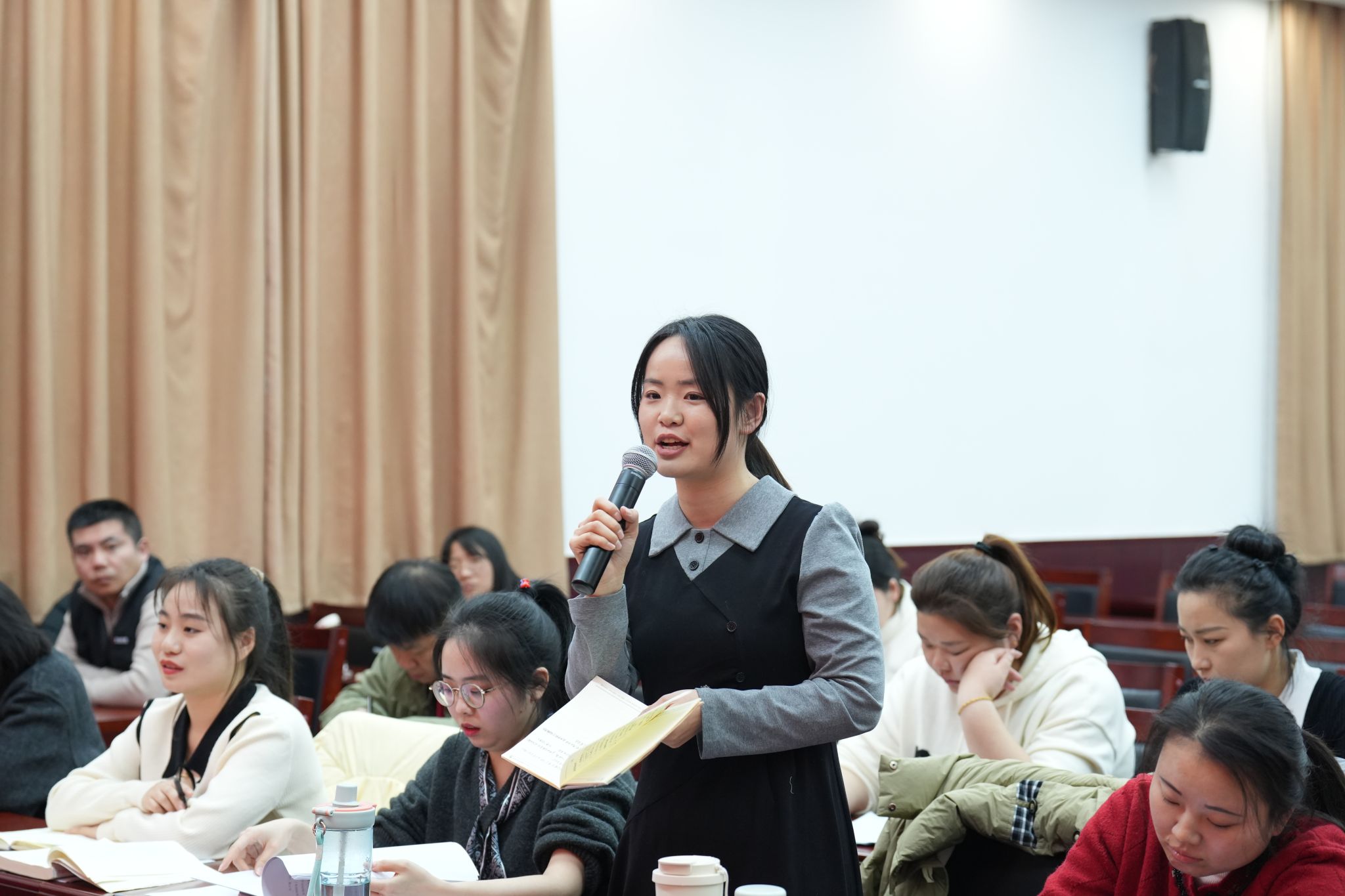 谈球吧体育app下载